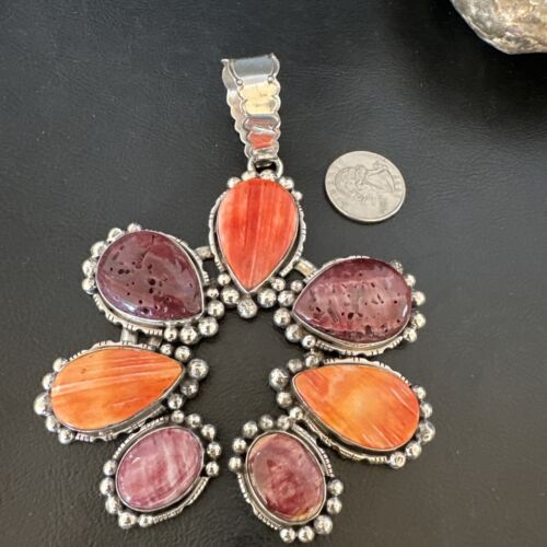 Navajo Red Spiny Oyster Naja Pendant Necklace | Sterling Silver | 16098