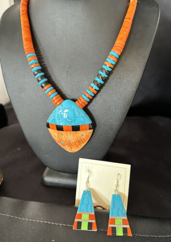 Native American Spiny Oyster Blue Turquoise Shell Pendant Necklace | Santo Domingo | 22" | 15231