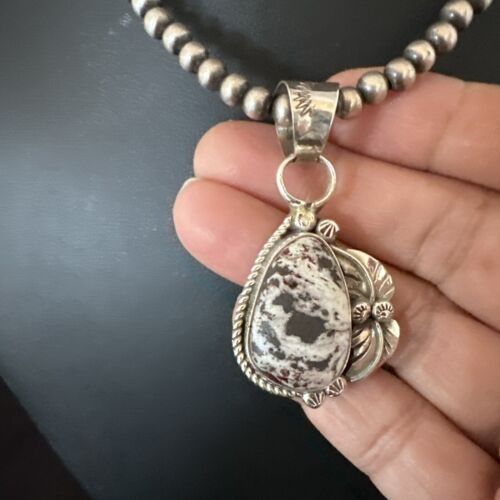 White Buffalo Turquoise Pendant | Navajo Pearls Sterling Silver Necklace 21" | Handmade Jewelry 17329
