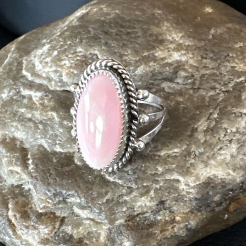 Navajo Oval Pink Conch Ring | Handmade | Sz 8 | Authentic Native American | 16045