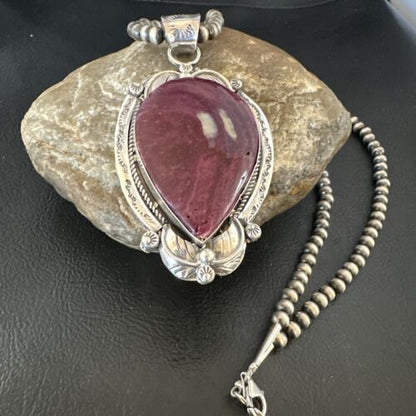Navajo Purple Spiny Oyster Pendant Necklace | Sterling Silver | Authentic Native American Handmade | 15623