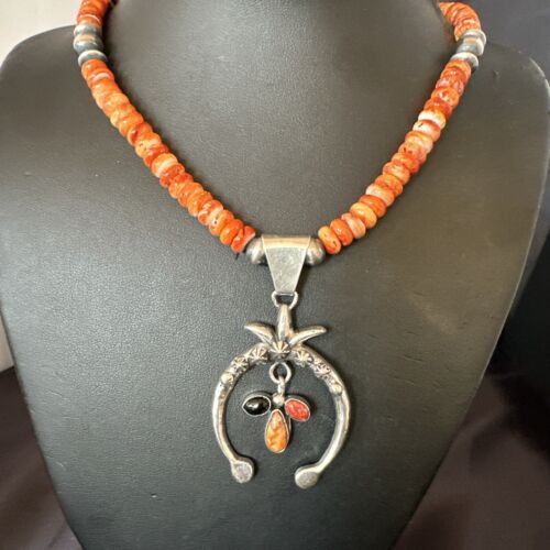 Navajo Red Spiny Oyster Naja Pendant Necklace | Sterling Silver | 23" | Authentic Native American Handmade | 17660