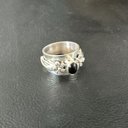 Navajo Black Onyx Leaf Flower Ring | Sterling Silver | Sz 7.5 | Authentic Native American Handmade | 17371