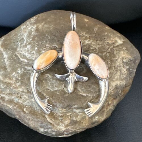 Navajo Pink Conch Necklace with Naja Pendant | Sterling Silver | Authentic Native American Handmade | 15149