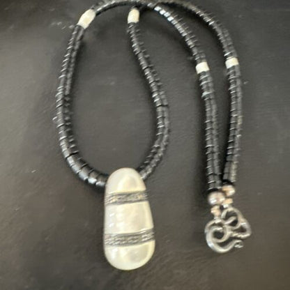 Navajo Mother of Pearl & Onyx Heishi Necklace | Sterling Silver | Authentic Native American Handmade | 18" | 15264