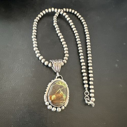 Navajo Green Gaspeite Pendant Necklace | Sterling Silver | Authentic Native American Handmade | 17424