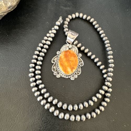 Women's Orange Spiny Oyster Pendant | Navajo Pearls Sterling Silver Necklace 21" | Handmade Jewelry | 16556