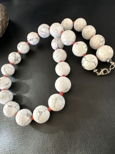 Navajo White Howlite Spiny Oyster Beads Necklace | Sterling Silver | 21" | Authentic Native American Handmade | 16819