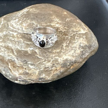 Navajo Black Onyx Leaf Flower Ring | Sterling Silver | Sz 8.5 | Authentic Native American Handmade | 17372