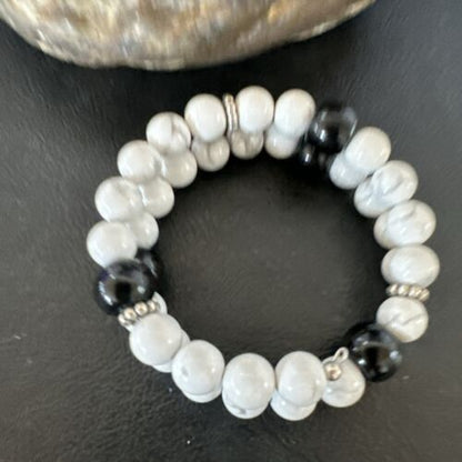 Memory Wire Stainless Steel Howlite Onyx Bead Bracelet 17617