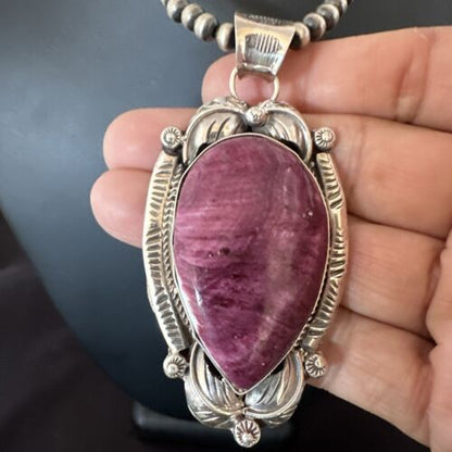 Navajo Purple Spiny Oyster Pendant Necklace | Sterling Silver | Authentic Native American Handmade | 15621