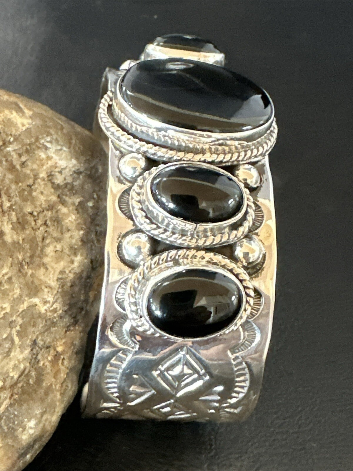 Native Mens Navajo Sterling Silver Black Onyx Cuff Bracelet 5 Stone 18018