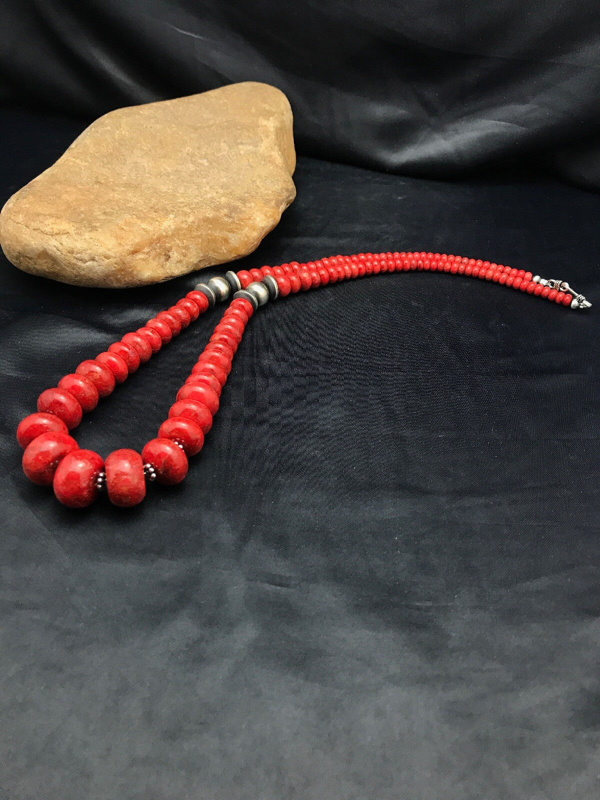 Apple Sponge Coral Graduated Bead Navajo Sterling Silver Necklace 4558
