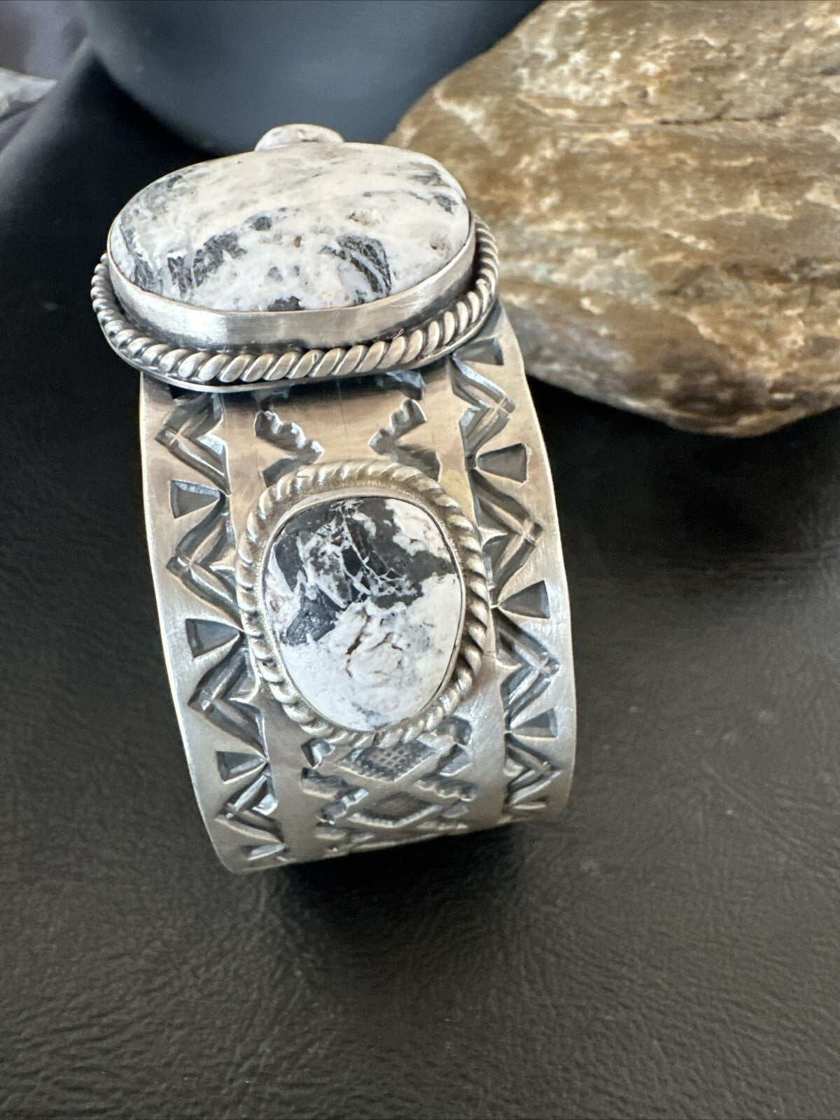 Mens WoMens White Buffalo Turquoise Navajo Sterling Silver Cuff Bracelet 17863