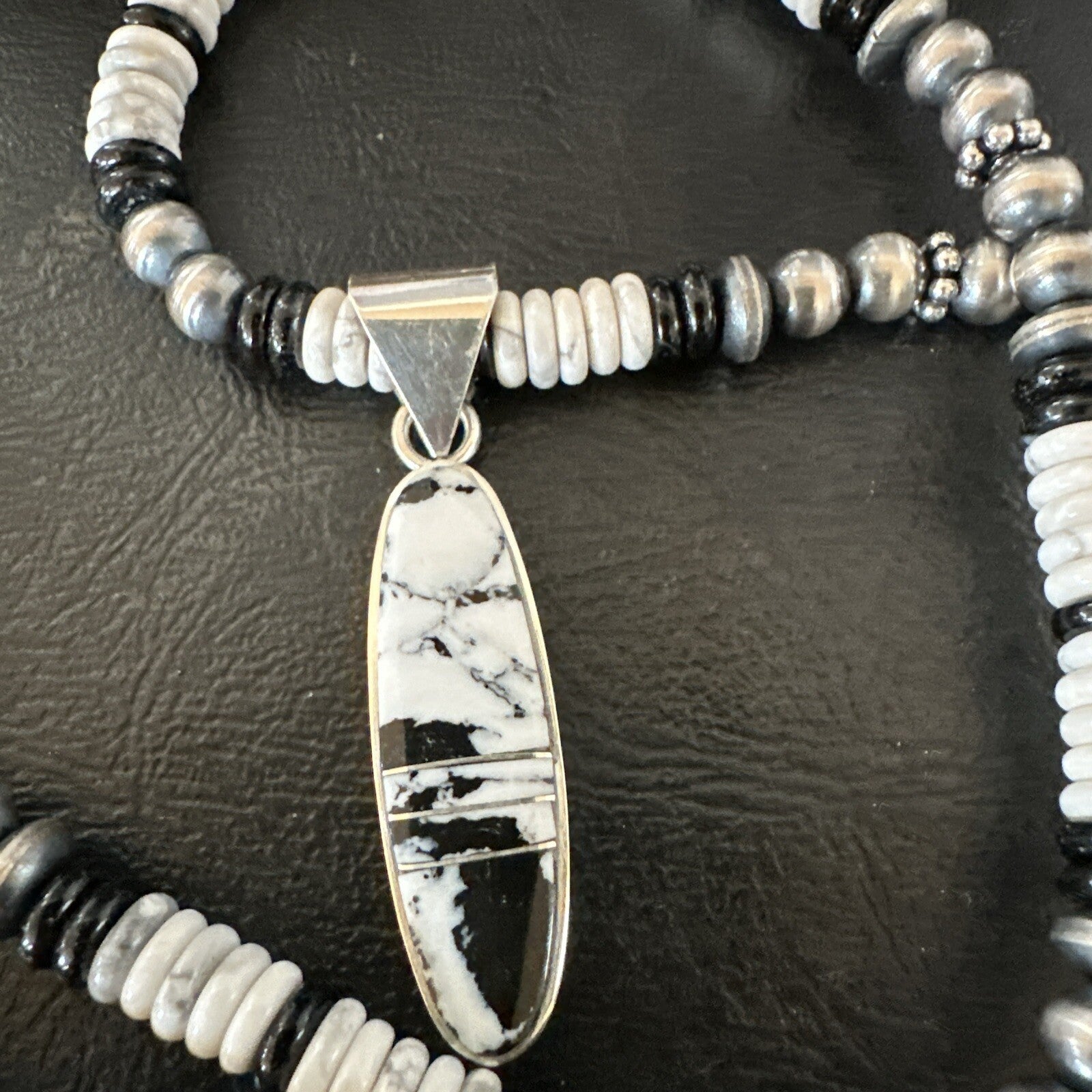 White Buffalo Turquoise Navajo Pearls Sterling Silver Onyx Necklace 17805