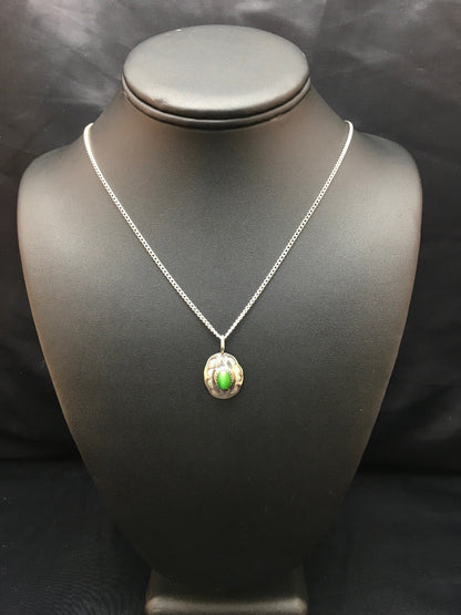 Native American Green Malachite Pendant Navajo Sterling Silver Necklace 08956