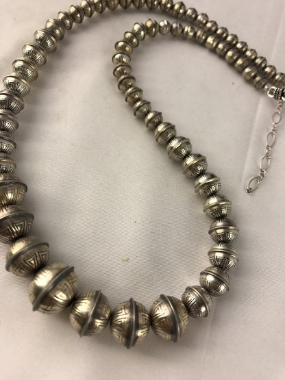 Hand Stamped Bench Navajo Pearls Graduated Sterling Silver Bead Necklace 19"