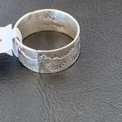 Womens Wide Band Navajo Sterling Silver Ring Size 8.5 10972N