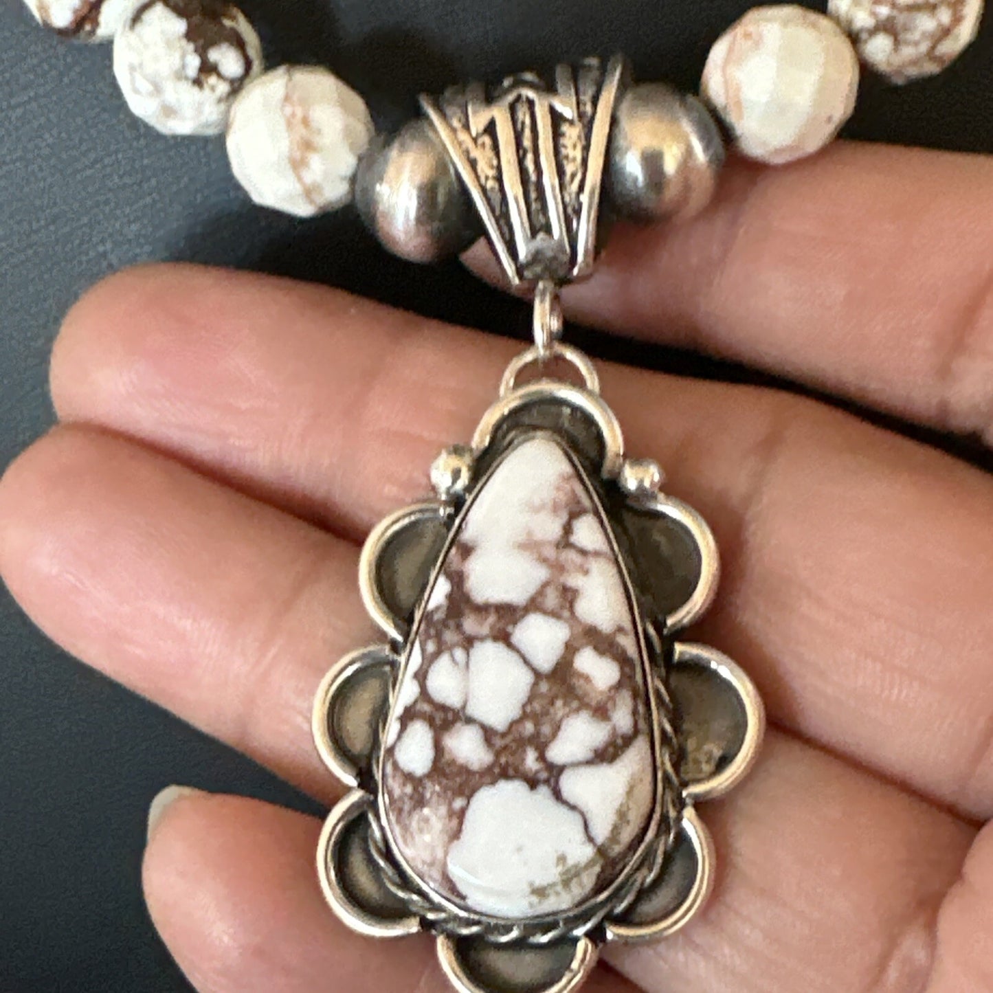 Wild Horse Turquoise Pendant Sterling Silver Beads Howlite Necklace 18030