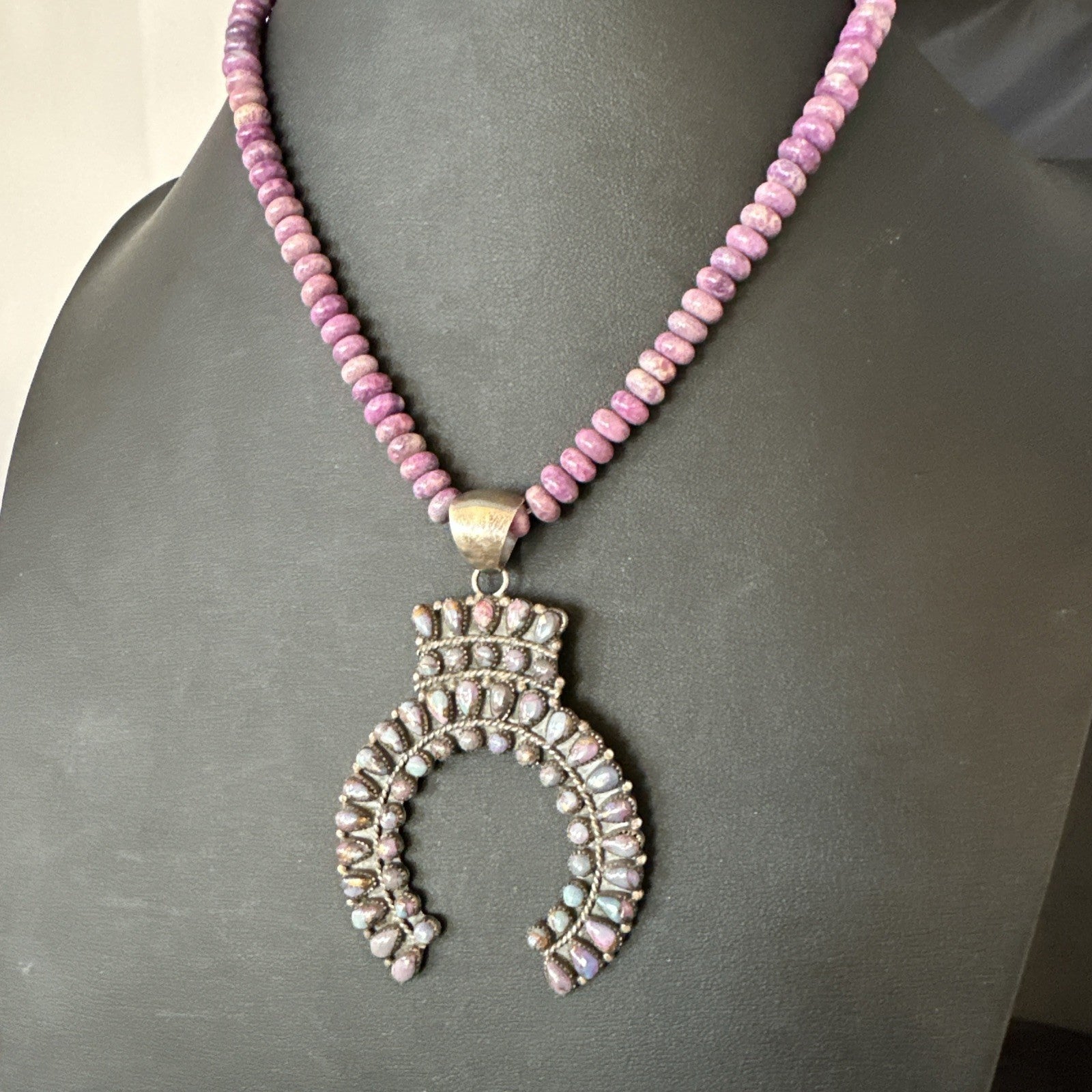 Old Pawn Purple Spiny Naja Sterling Silver Purple Stone Necklace 16” 19769