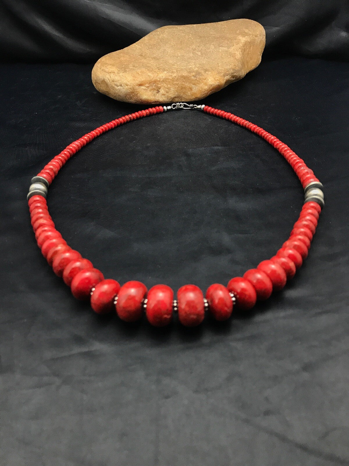 Apple Sponge Coral Graduated Bead Navajo Sterling Silver Necklace 4558