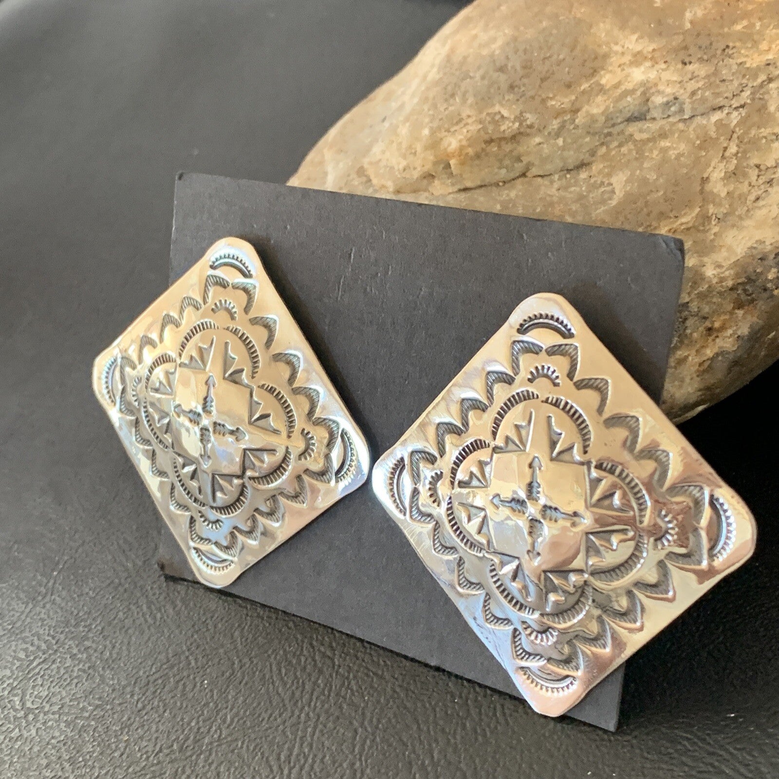 Womens Navajo Sterling Silver Earrings 01666N