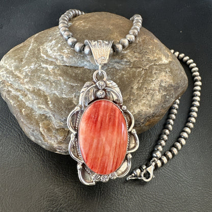 WoMens Red Spiny Oyster Pendant Navajo Sterling Silver Necklace 18366