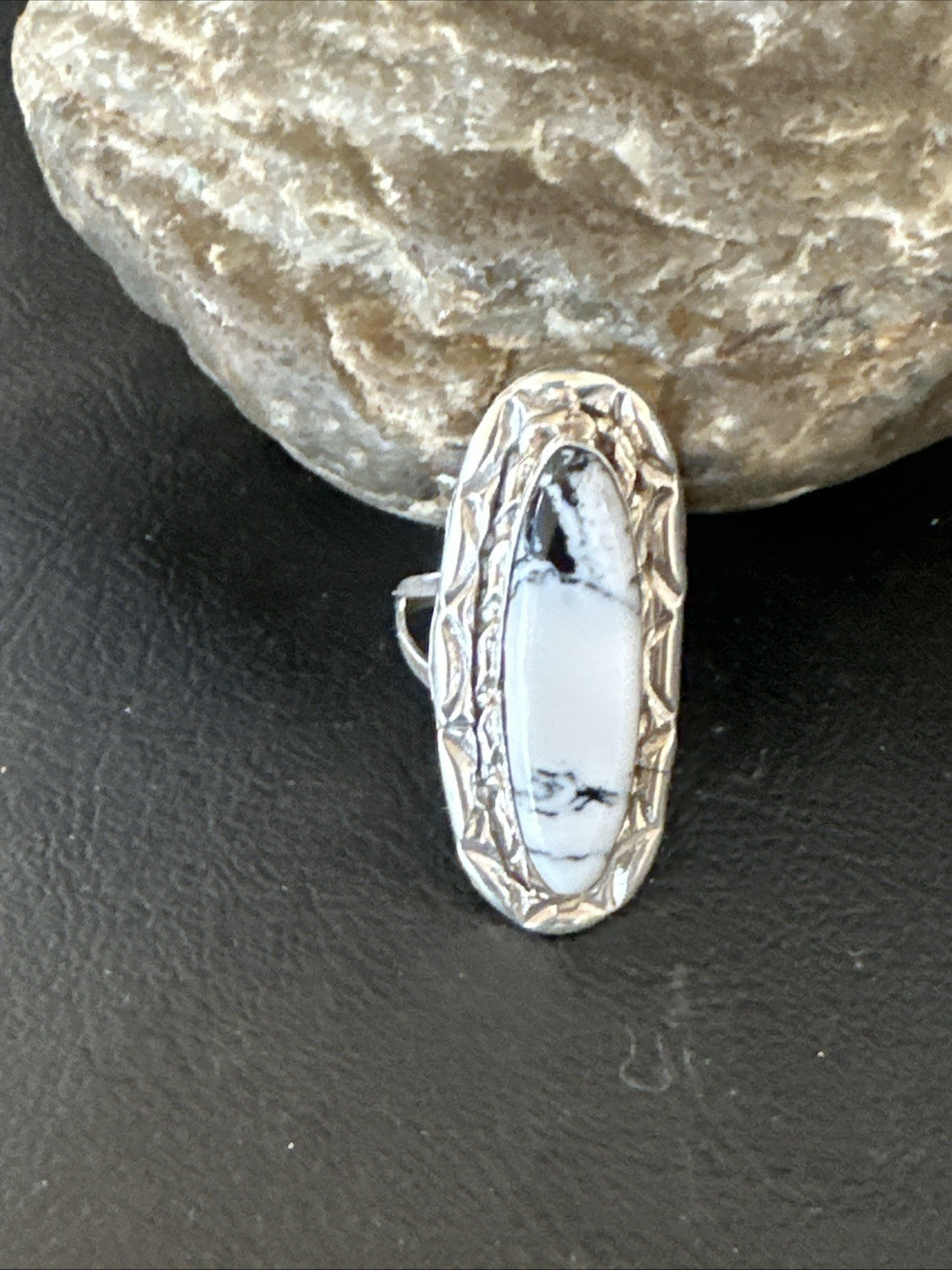 Black White Buffalo Turquoise Navajo Sterling Silver Ring Size 8.5 19803
