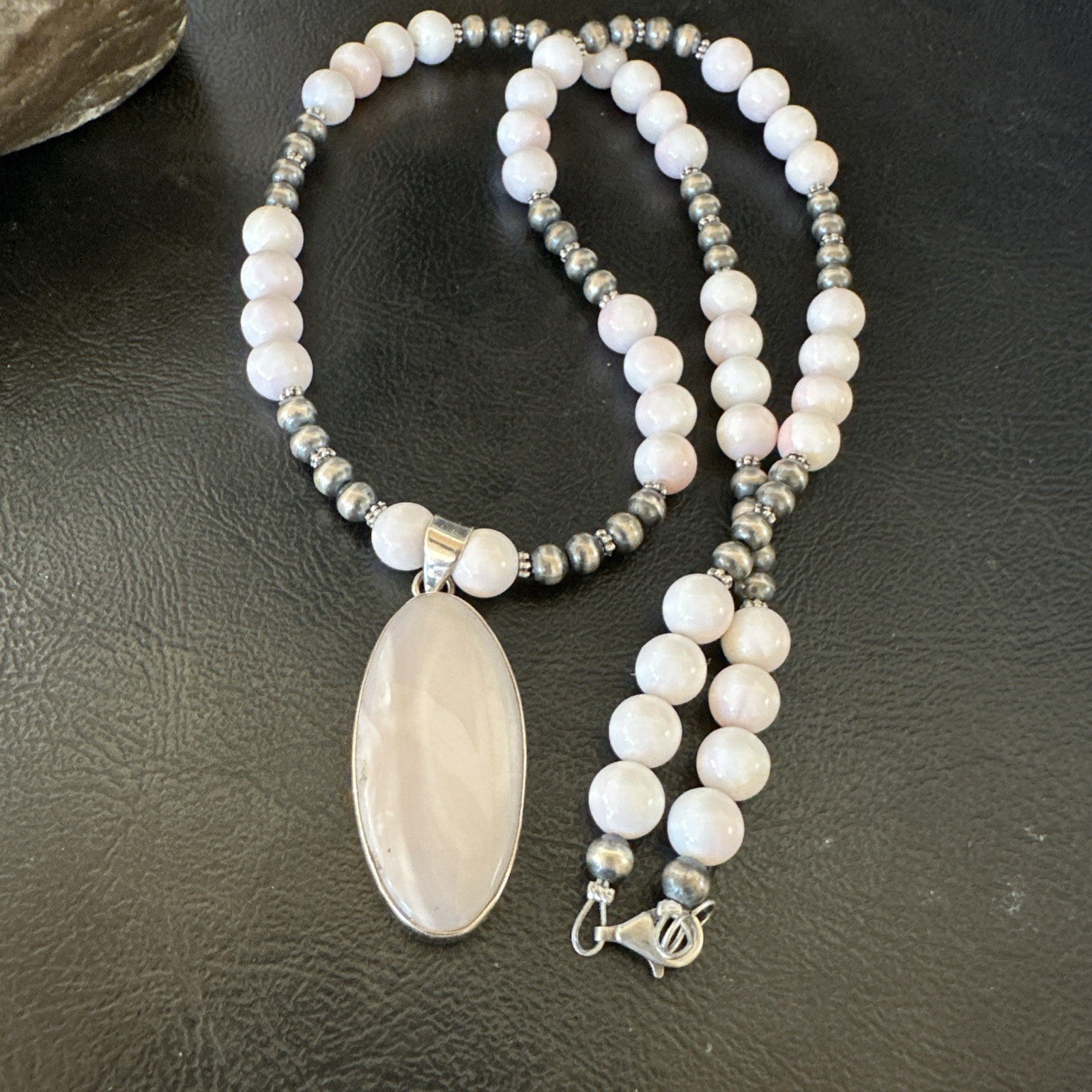 Southwestern Sterling Silver Pink Queen Conch Bead Necklace Pendant 20" 19555