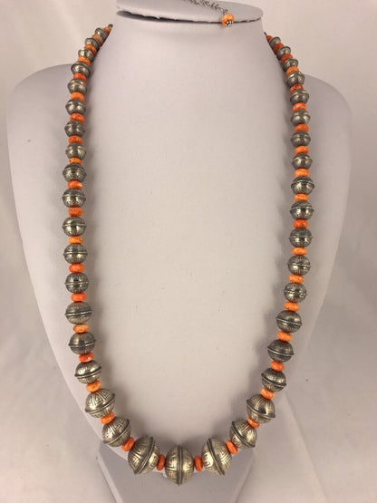 Spiny Oyster Navajo Bench Bead Sterling Silver Necklace 21" 95407