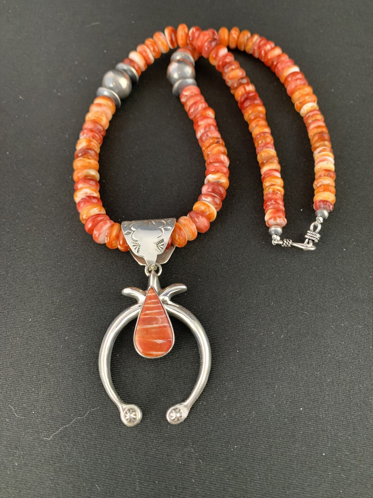 Spiny Oyster Naja Pendant Navajo Sterling Silver Necklace 00236