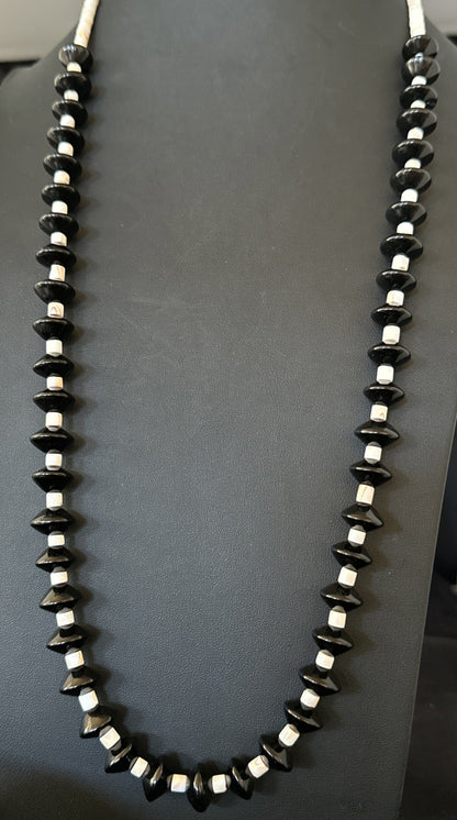 Sterling NAVAJO Black Onyx Pink Shell Silver Necklace 34” 19578