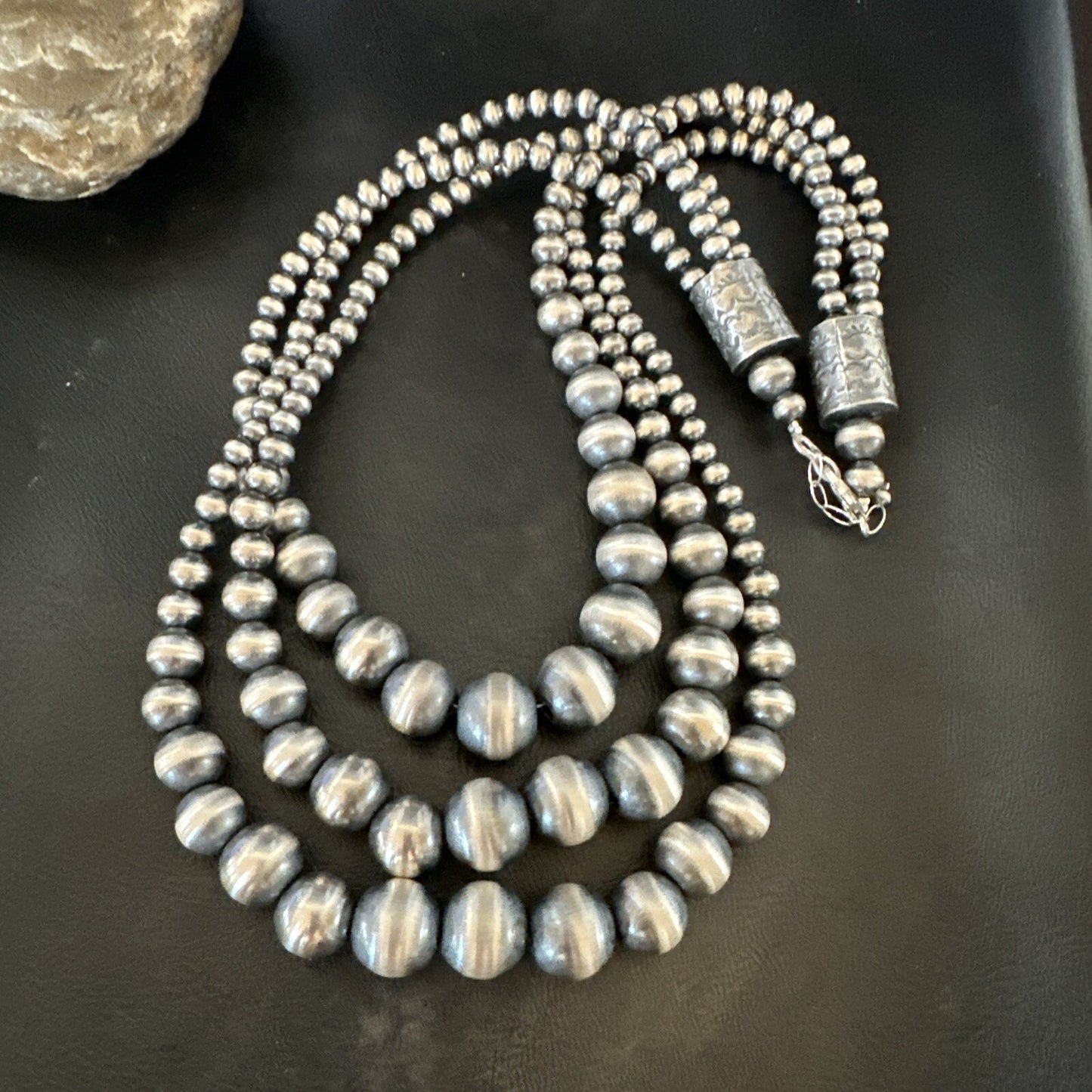 Mixed Bead Graduated Bib Sterling Silver Navajo Pearls Necklace 24” 3S 18239