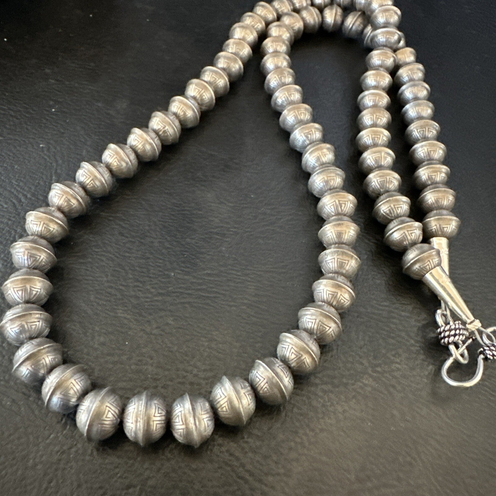 8mm Hand Stamped Bench Navajo Pearls Sterling Silver Bead Necklace 23" 18406