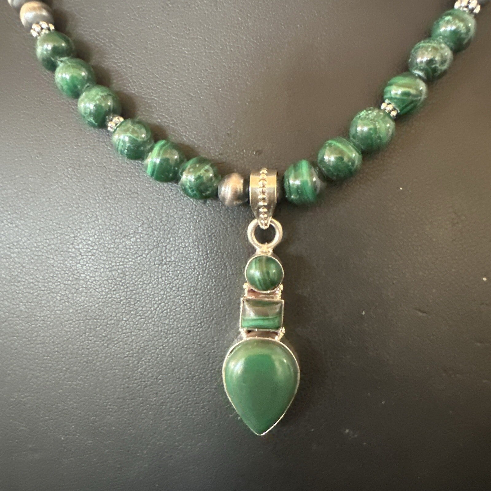 Womens Green Malachite Pendant Navajo Sterling Silver Necklace 18373