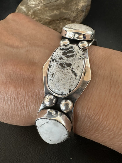 Mens WoMens White Buffalo Turquoise Navajo Sterling Silver Cuff Bracelet 19502