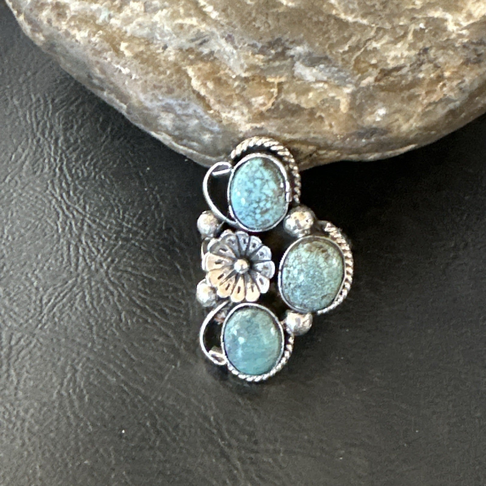 Yazzie Ring Blue Turquoise Navajo Sterling Silver Cluster Size 8 19239