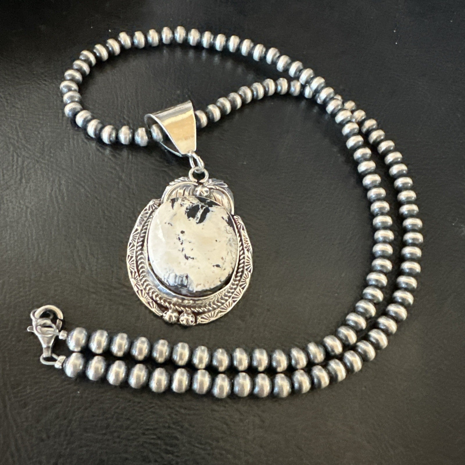 White Buffalo Turquoise Pendant Navajo Pearls Sterling Silver Necklace 19338