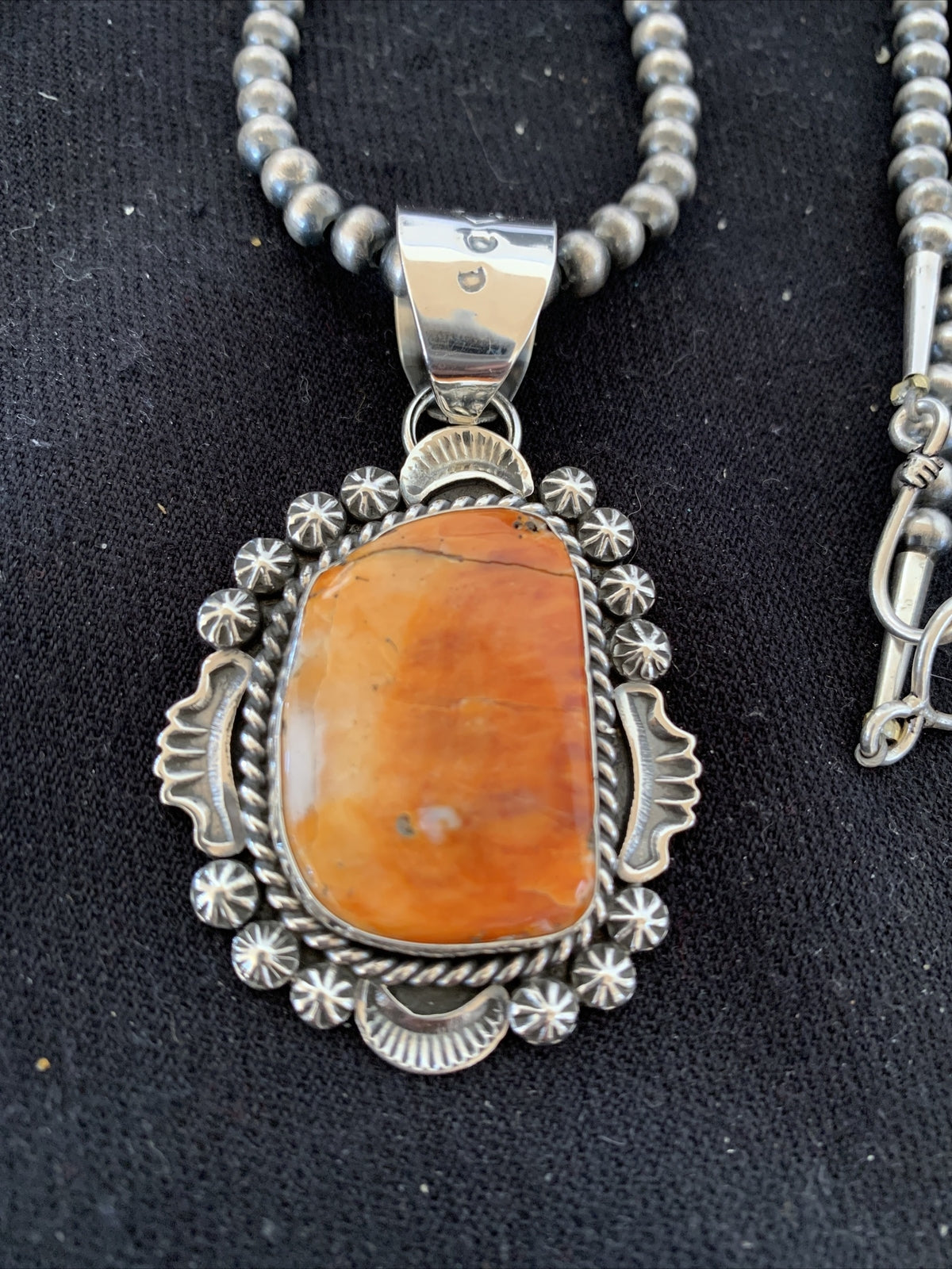 Sterling Silver Navajo Pearls Orange Spiny Oyster Pendant Necklace 00773