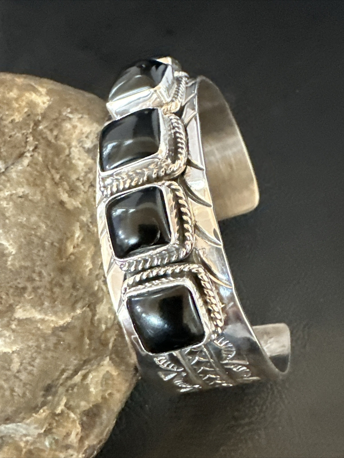 Native Mens Navajo Sterling Silver Black Onyx Cuff Bracelet 5 Stone 18020