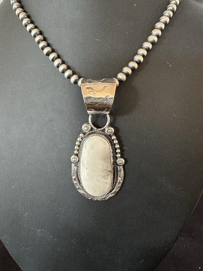 White Buffalo Turquoise Pendant Navajo Pearls Sterling Silver Necklace 19374