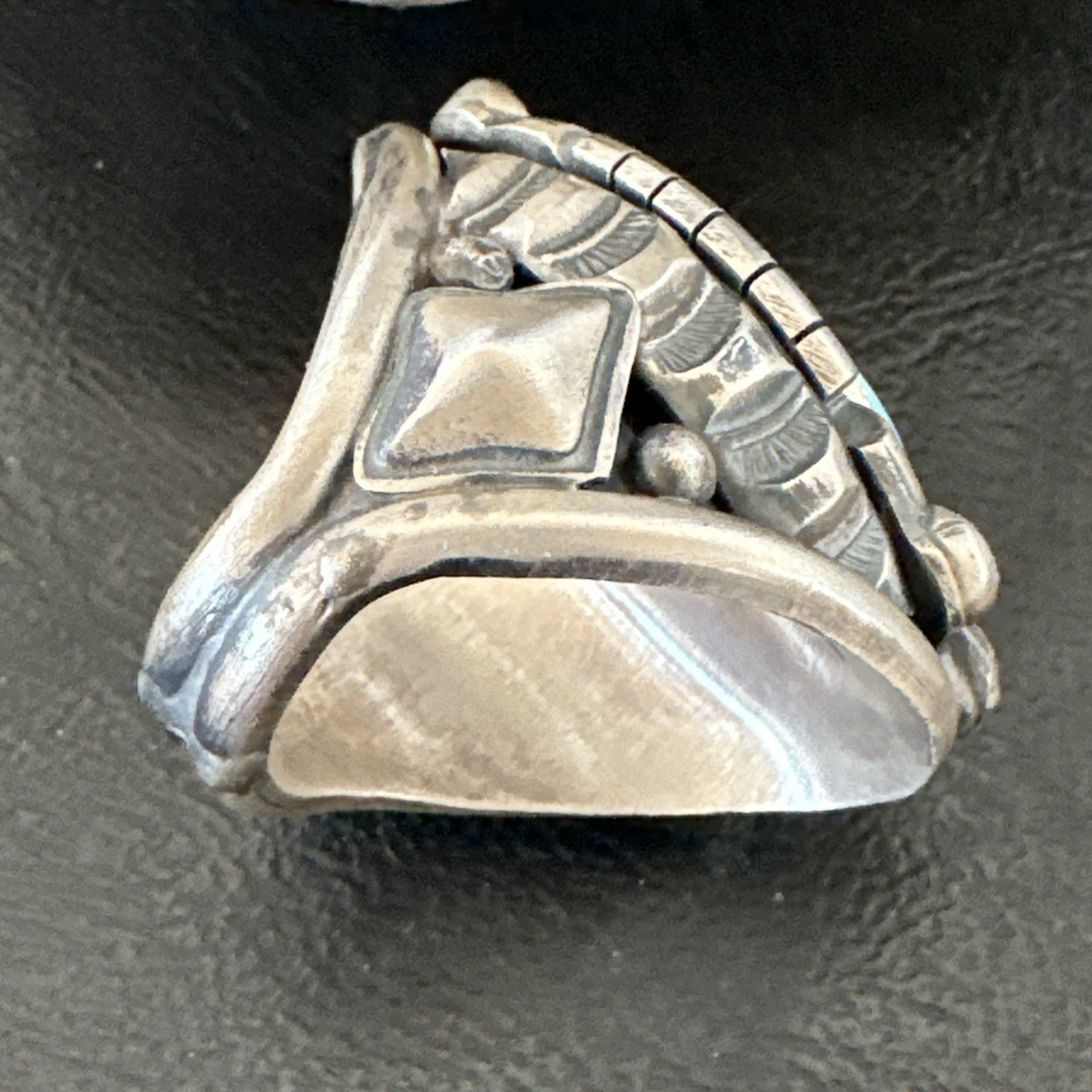 Handmade Navajo Sterling Silver  Blue Kingman Turquoise Ring Size 9 19621