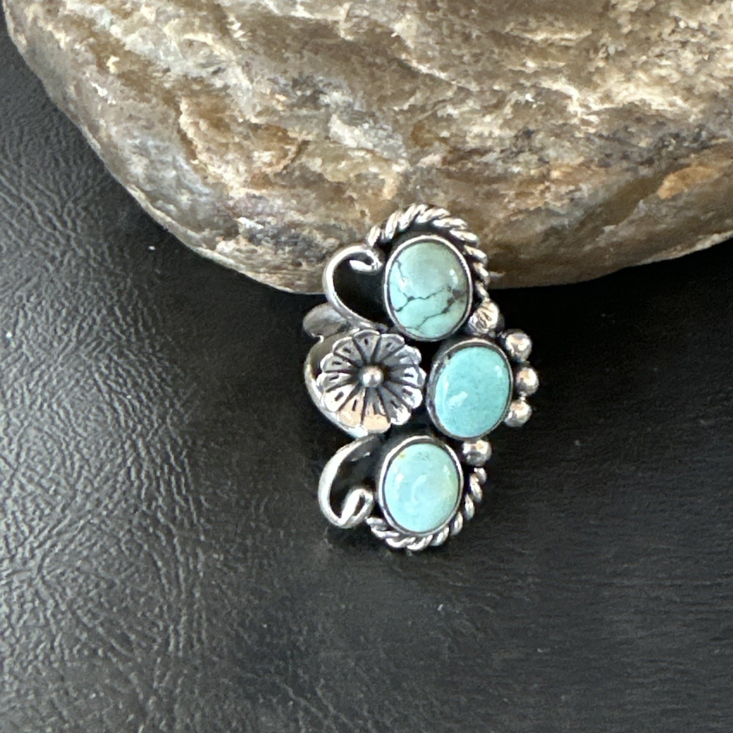 Yazzie Ring Green Turquoise Navajo Sterling Silver Cluster Size 8 19207