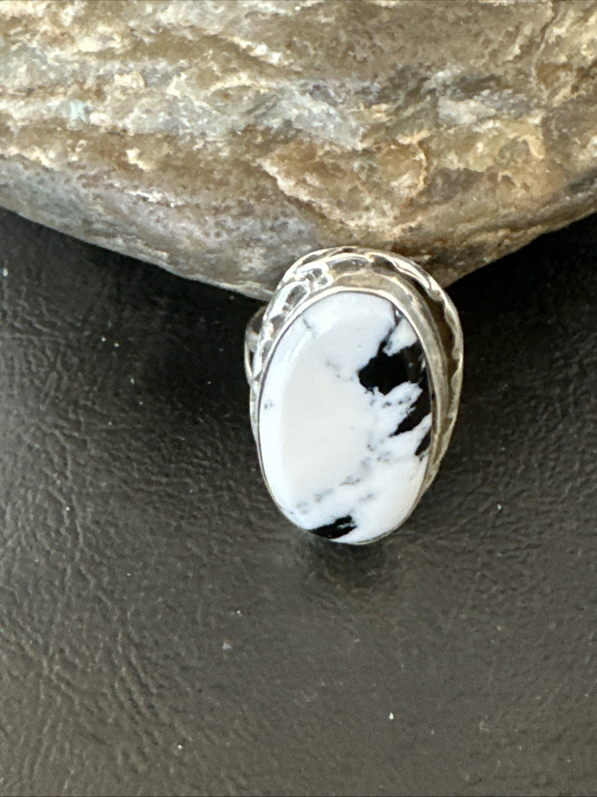 White Buffalo Turquoise Navajo Sterling Silver Ring Size 8 19800