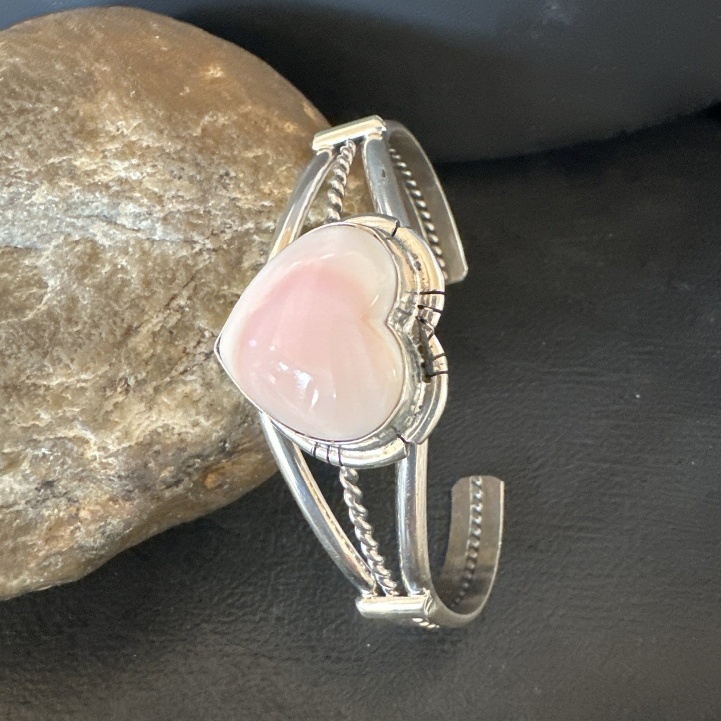 Heart Pink Conch Navajo American Sterling Silver Cuff Bracelet 7.25” 19282