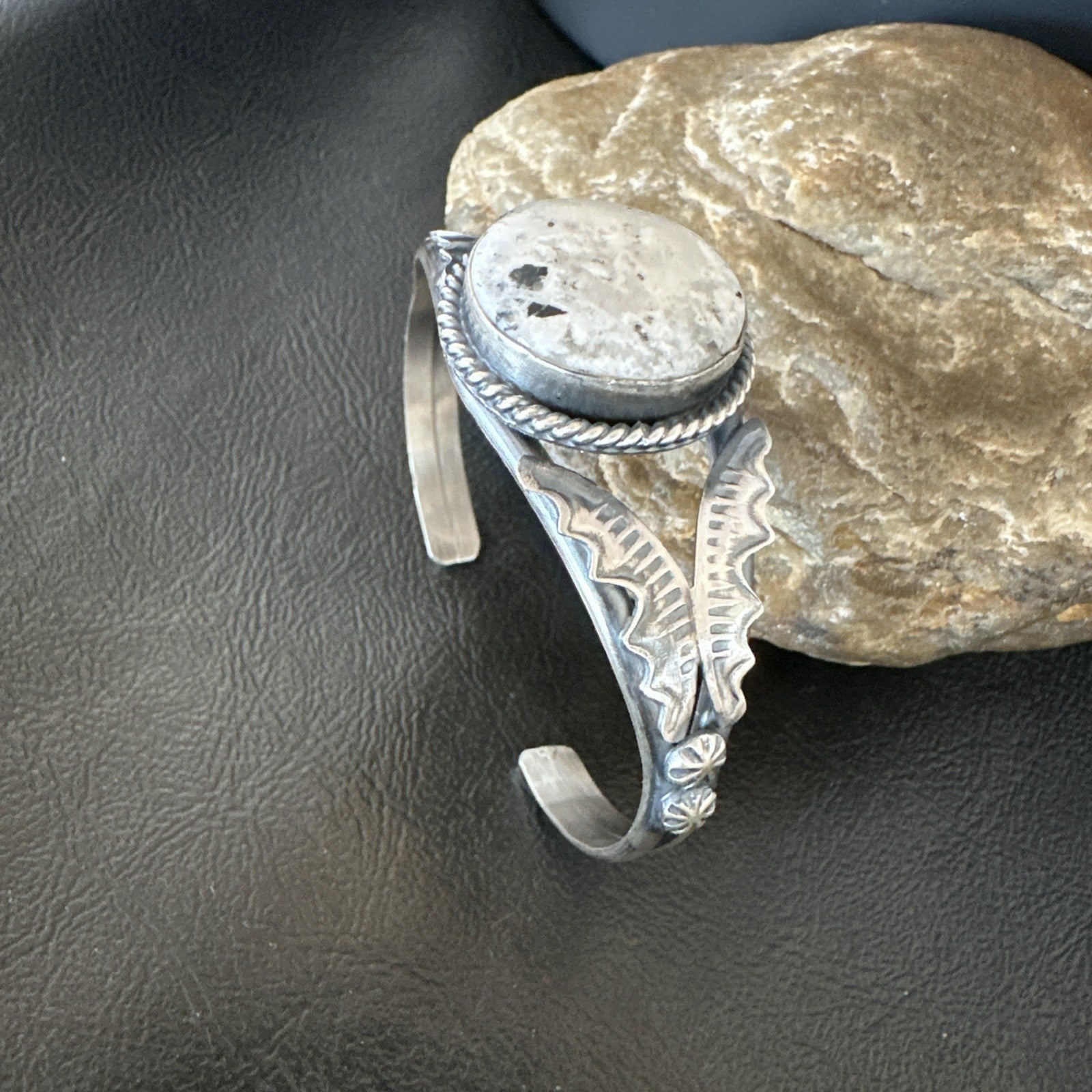 White Buffalo Turquoise Navajo Sterling Silver Cuff Bracelet 7.25" 19281