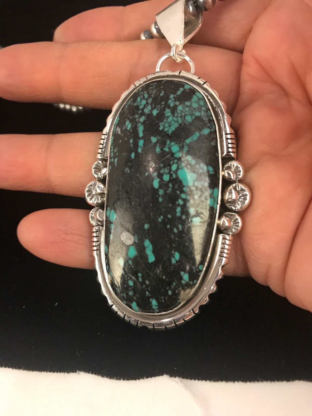 Green SpiderWeb Turquoise Pendant Navajo Pearls Sterling Silver Necklace 1329