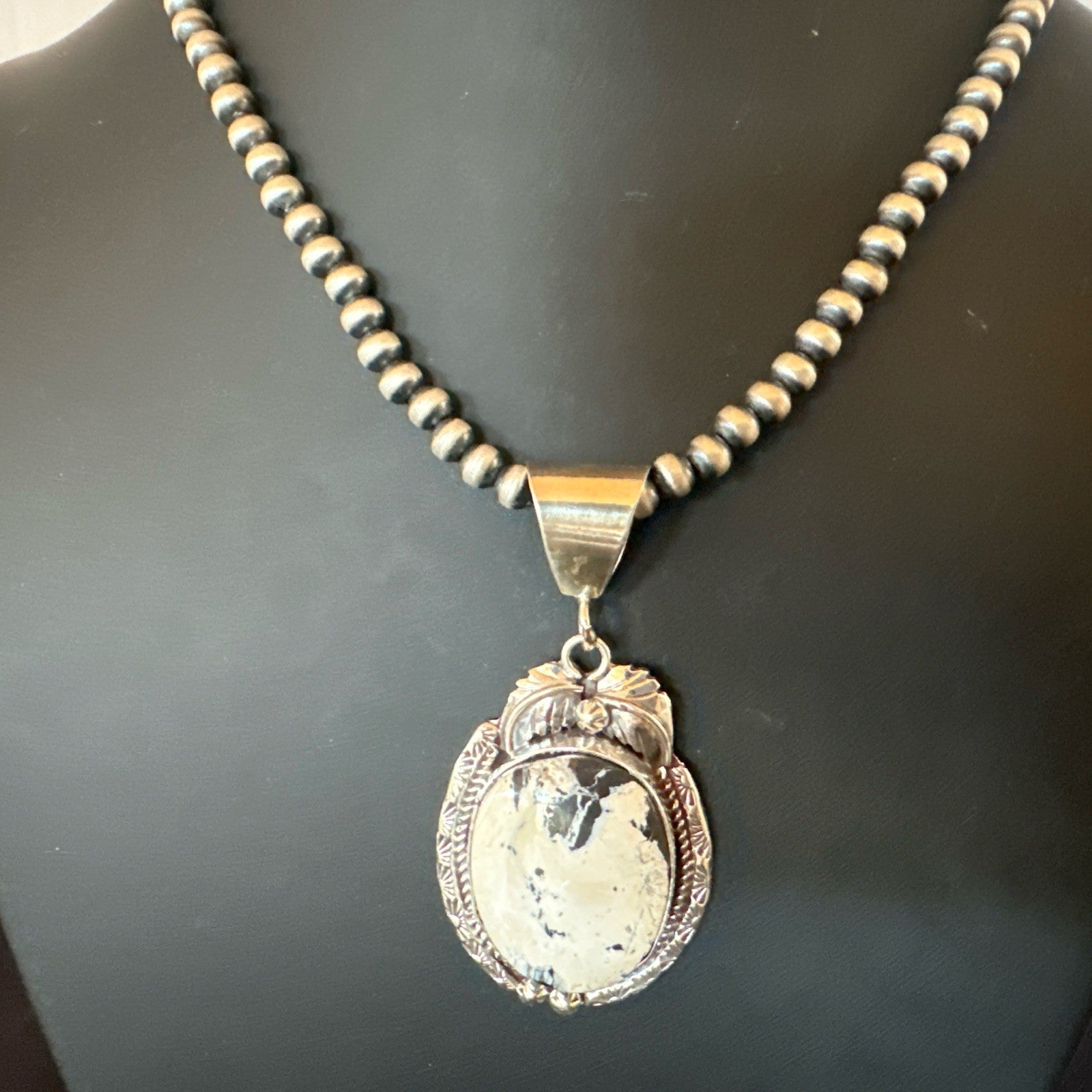 White Buffalo Turquoise Pendant Navajo Pearls Sterling Silver Necklace 19338