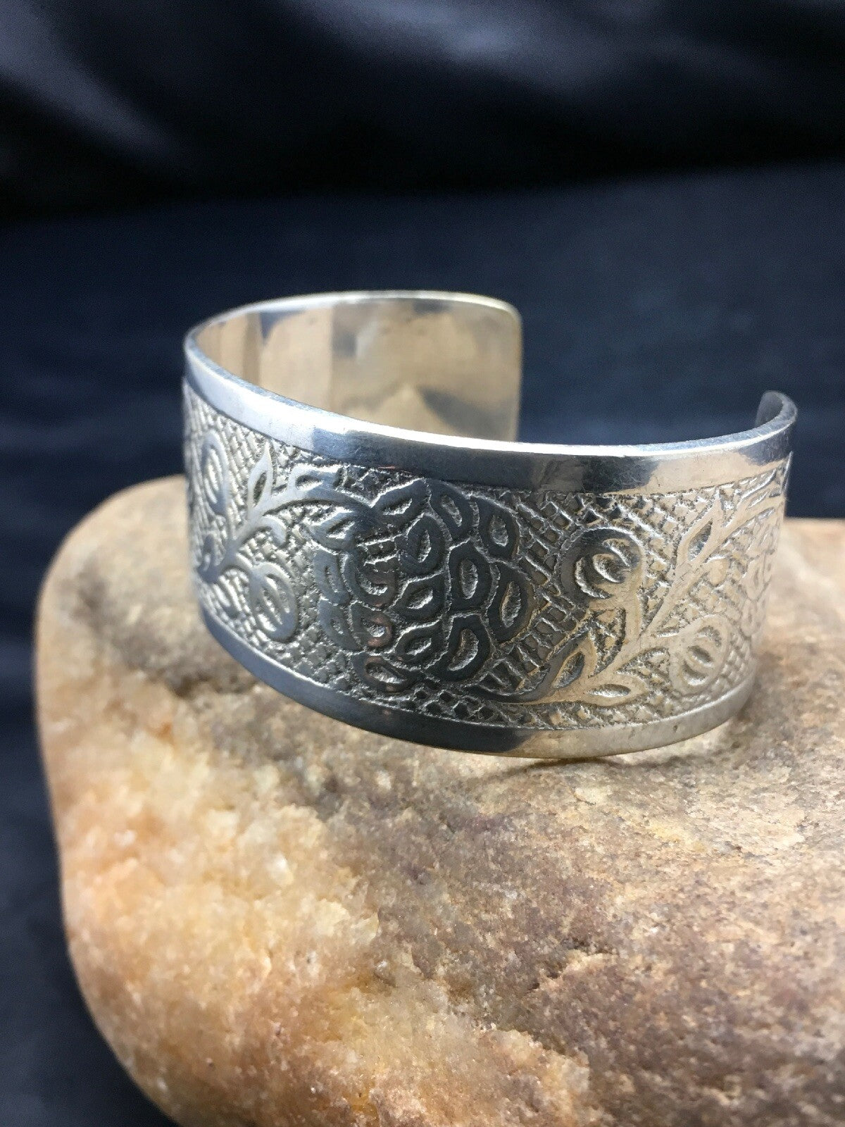 Navajo Sterling Silver Stamped Children's Cuff Bracelet 04051