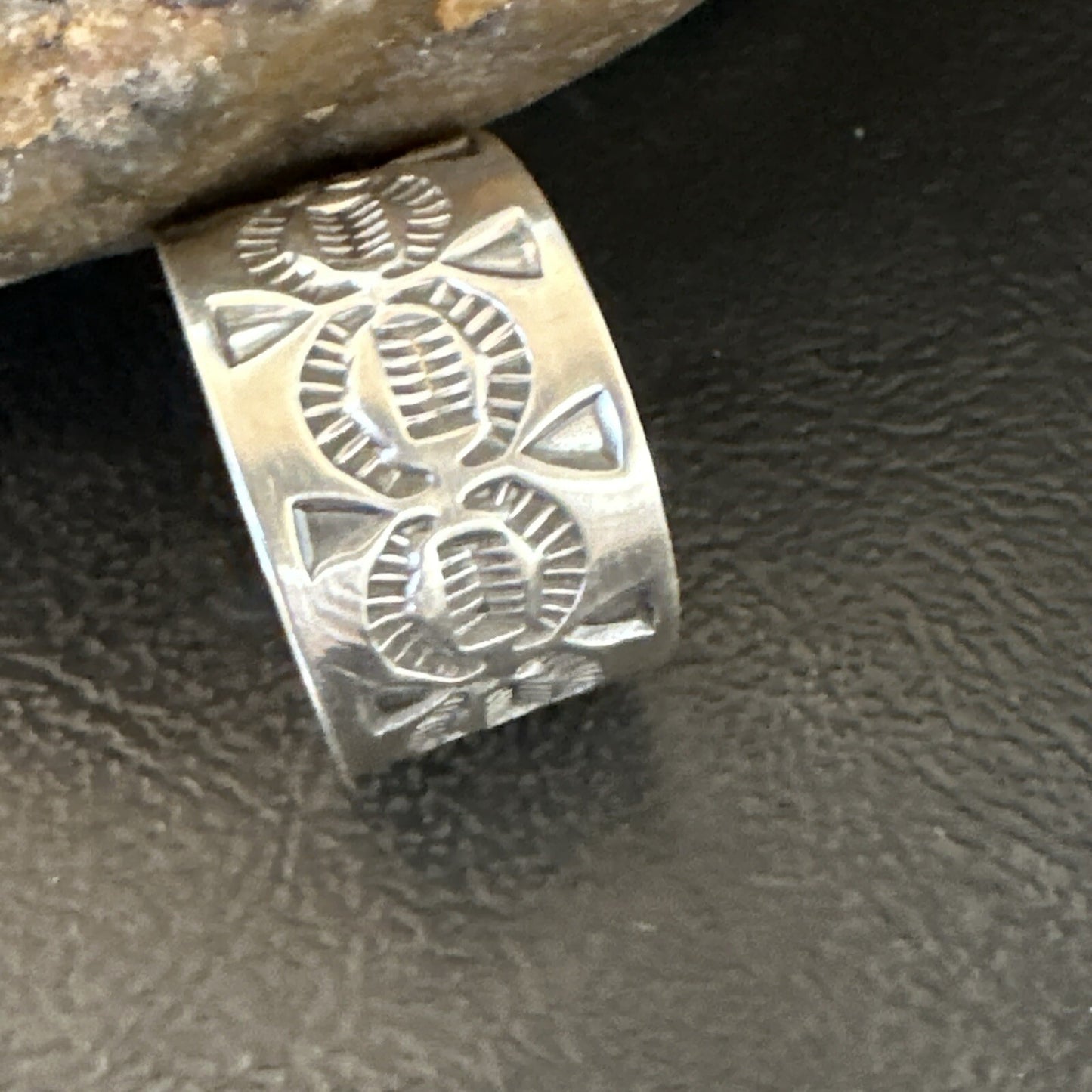 Mens Women Wedding Wide Band Navajo Stamped Sterling Silver Ring Size 10.5 17996